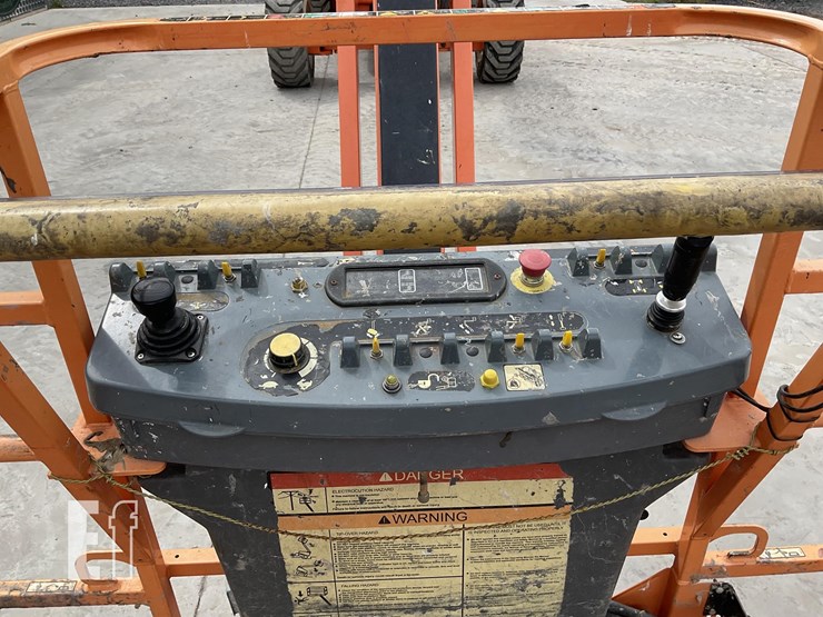 2008-jlg-860sj-image-9