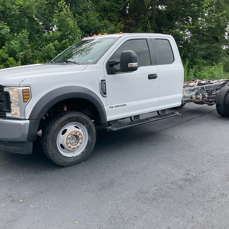 2019 FORD F550