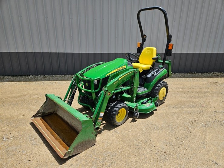 john-deere-1025r-image-1