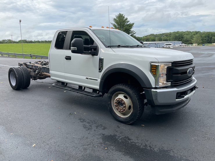 2019-ford-f550-image-3