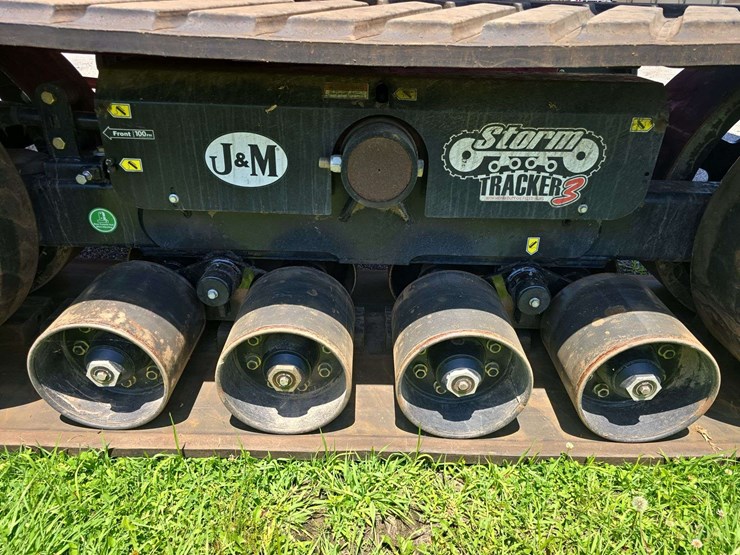 2021-j&m-1112-x-tend-series-grain-cart,-roll-tarp,-1,150-bushel,-storm-tracker-hd-oil-hub-tracks,-big-1000pto,-extended-reach,-hyd.-adjust-spout,-bullet-auger,-20''-auger,-scales,-s/n--1803329-image-9