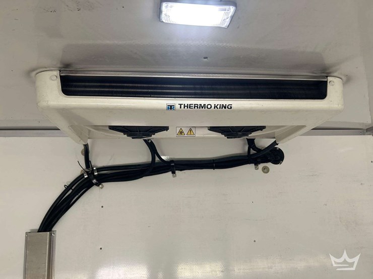 2019-gmc-savana-12ft.-reefer-box-truck-image-17