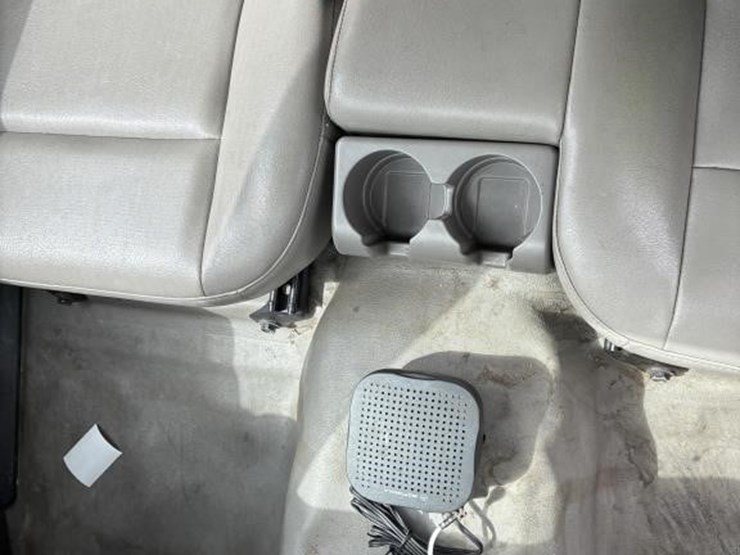 2011-chevrolet-colorado-image-15