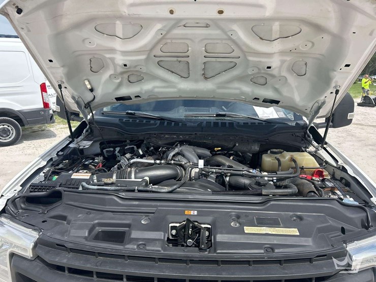 2020-ford-f350-image-9