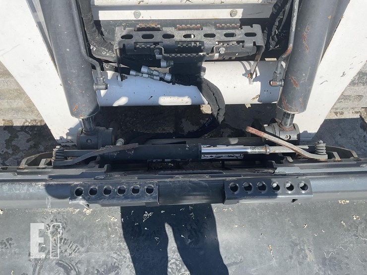 2022-bobcat-t870-image-12