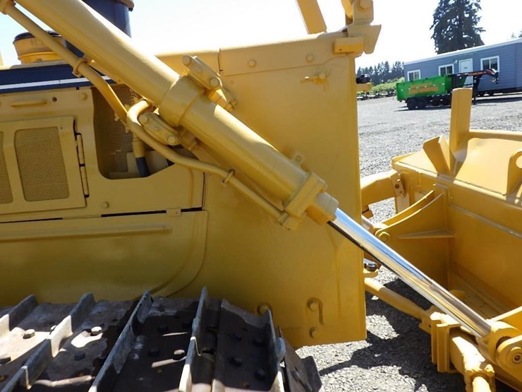 1990-komatsu-d68e-1-image-22