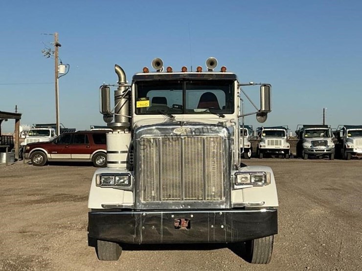 1997-peterbilt-379-image-2