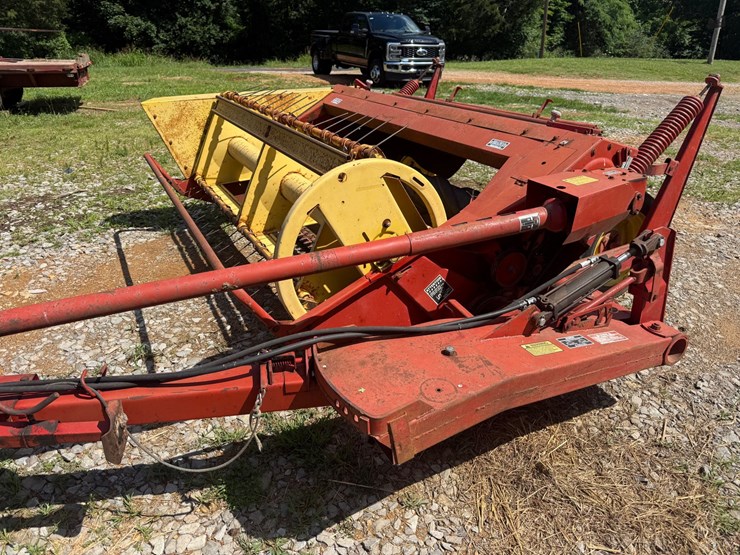 new-holland-472-image-1