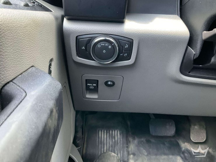2019-ford-f150-image-17
