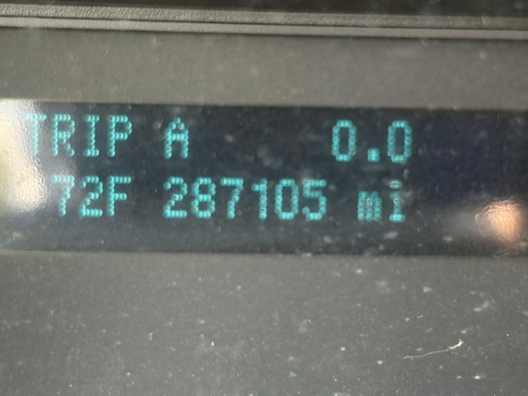 2012-ford-f550-image-18