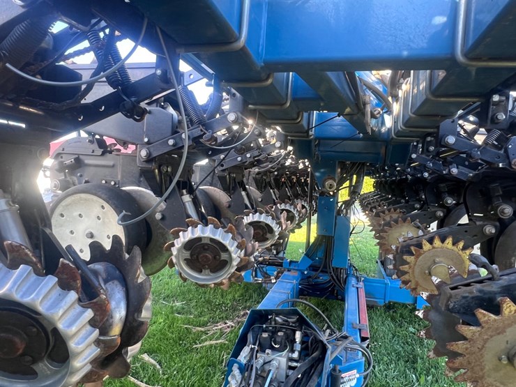 kinze-3600-image-13
