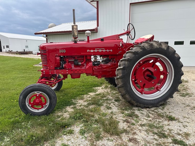 1954-farmall-international-300-image-4