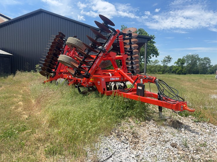 kuhn-krause-8215-image-5