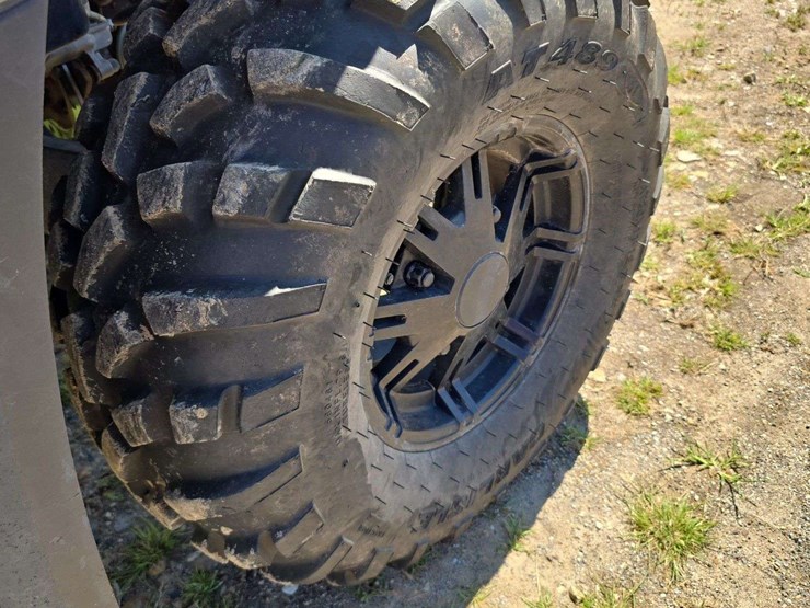 2011-can-am-500-v-twin-four-wheeler,-4wd,-5,149-miles,-brp-seat-add-on-and-storage,-needs-new-left-rear-boot,-other-then-that-good-four-wheeler-image-10
