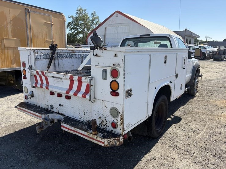 2006-ford-f450-image-3