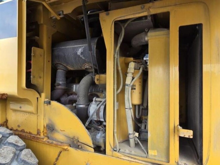 2010-caterpillar-924h-image-21