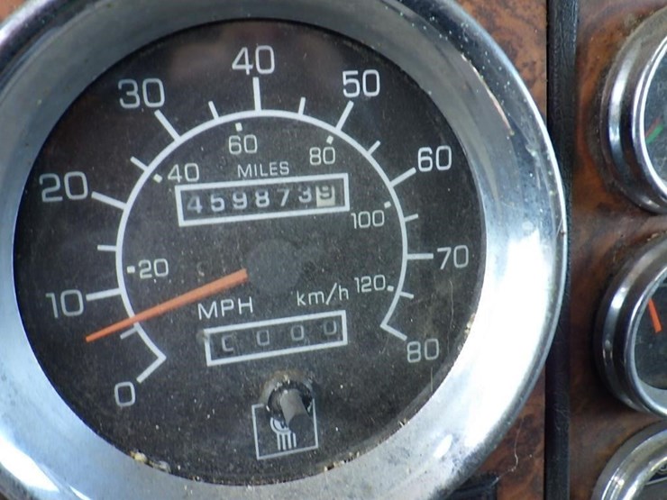 2000-kenworth-w900b-image-23
