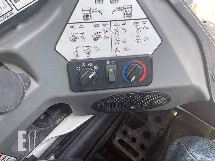 2023-bobcat-t770-image-15