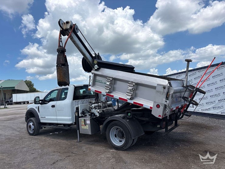 2017-ford-f550-image-4