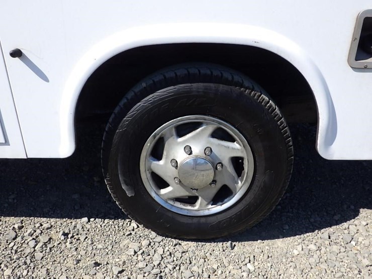 2007-utility-van-image-9