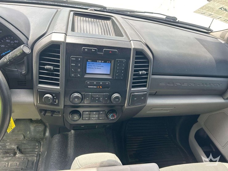 2020-ford-f350-image-15