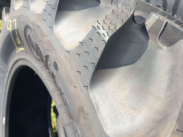 2-continental-380/85r34-front-tractor-fires,-new-image-5