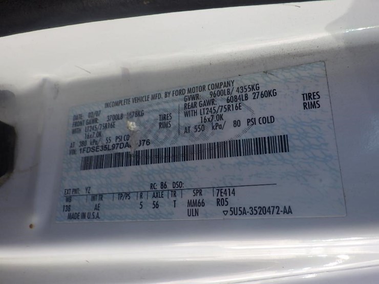 2007-utility-van-image-35