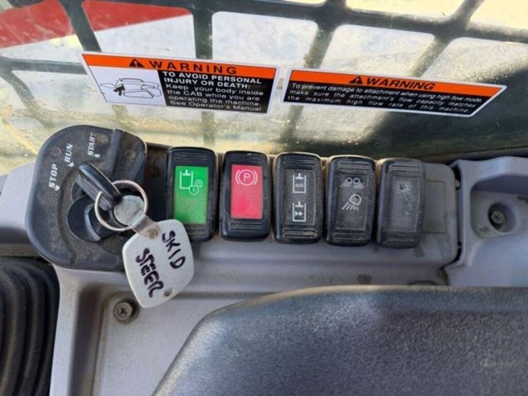 2022-kubota-svl65-2-image-10