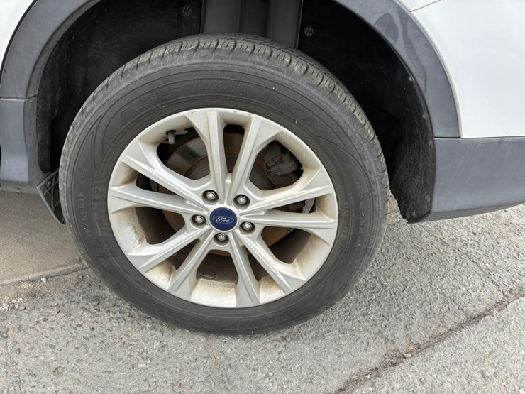 2017-ford-escape-image-5