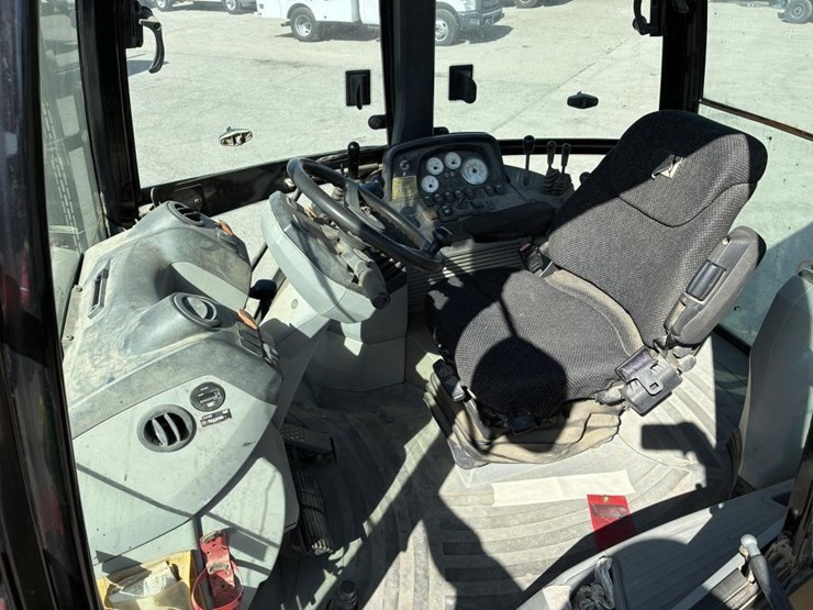 2014-caterpillar-430e-image-27