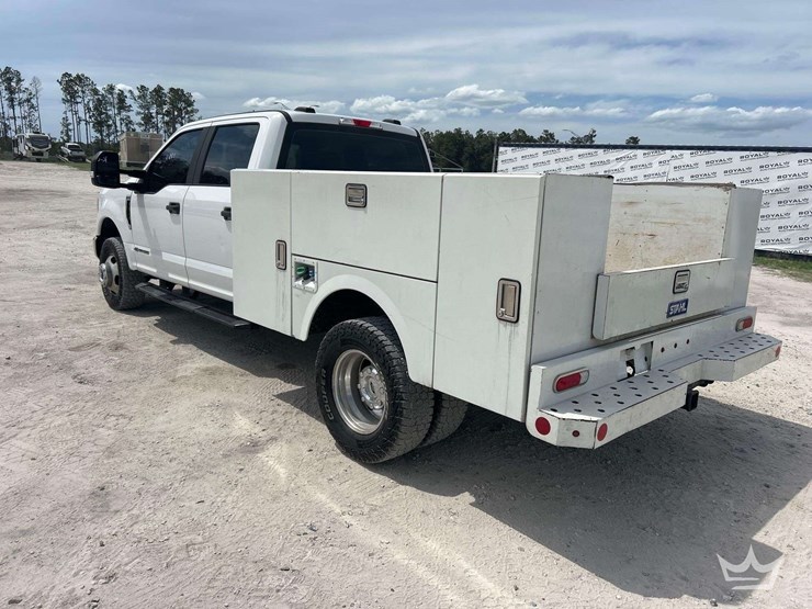 2020-ford-f350-image-4
