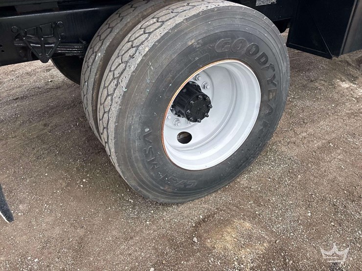 2008-ford-f750-image-31