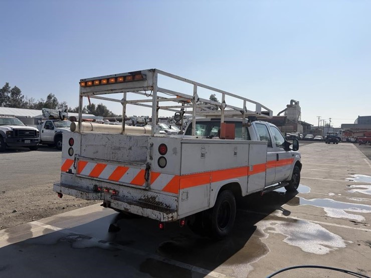 2002-ford-f350-image-3