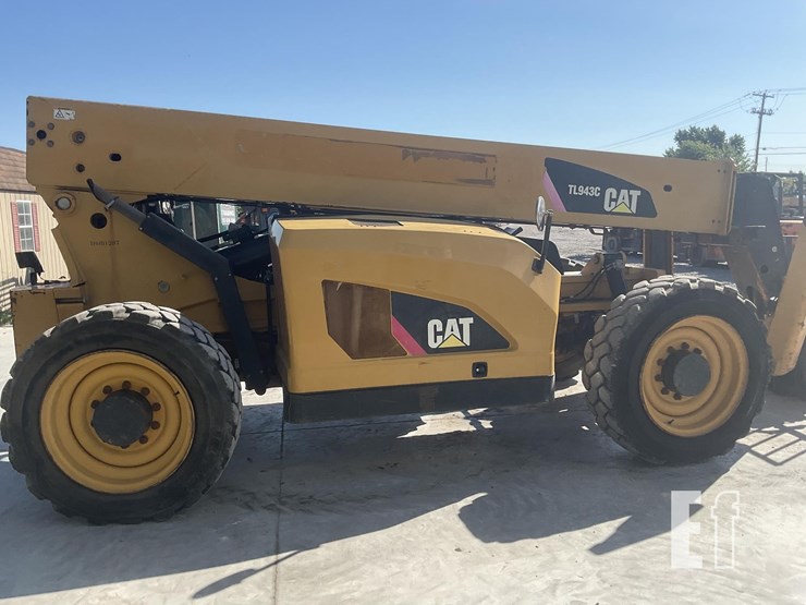 2014-caterpillar-tl943c-image-5