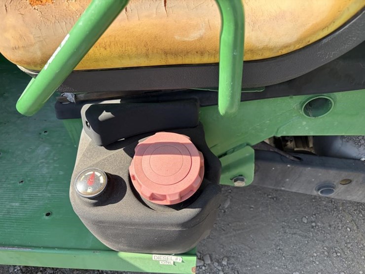 john-deere-gator-image-6