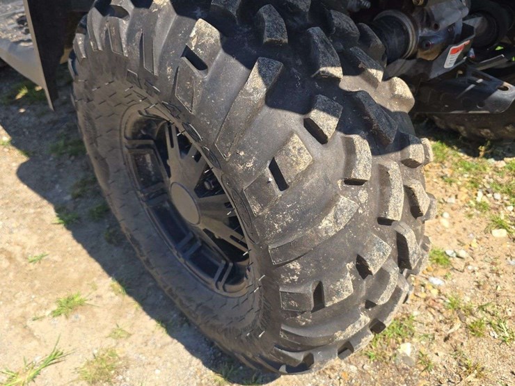 2011-can-am-500-v-twin-four-wheeler,-4wd,-5,149-miles,-brp-seat-add-on-and-storage,-needs-new-left-rear-boot,-other-then-that-good-four-wheeler-image-11