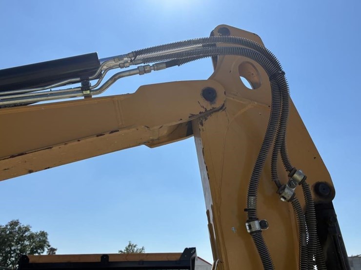2020-caterpillar-303.5-image-10