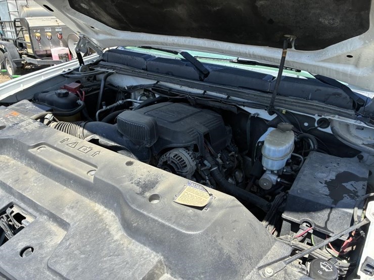 2011-chevrolet-silverado-2500-image-7