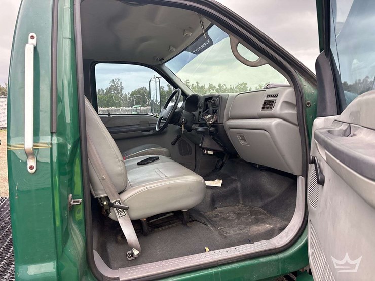 2008-ford-f750-image-42