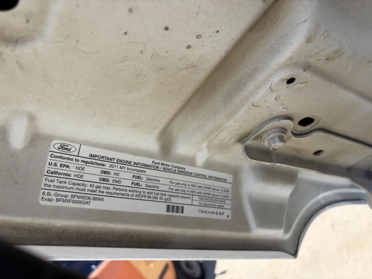2011-ford-f550-image-9