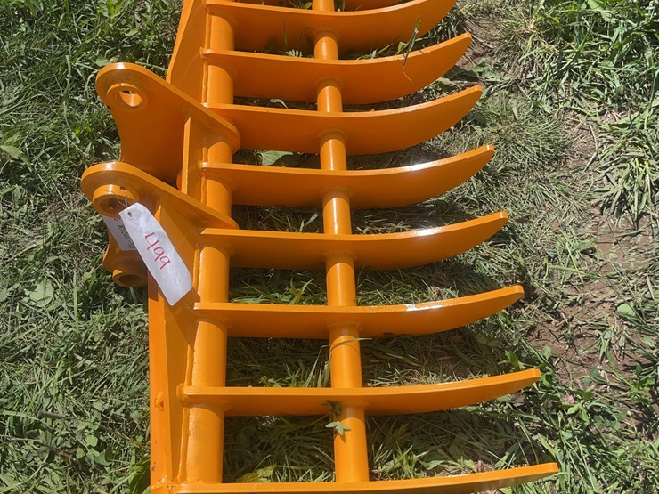caterpillar-305-image-3