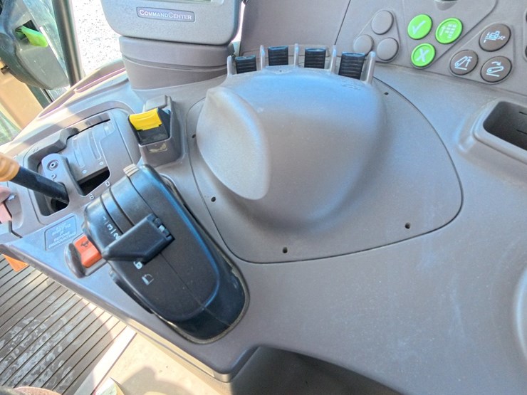 2011-john-deere-7530-premium-image-50