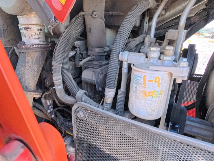 kubota-m6-101-image-73