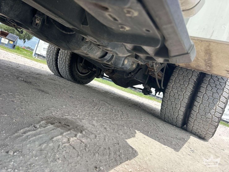 2020-ford-f350-image-23