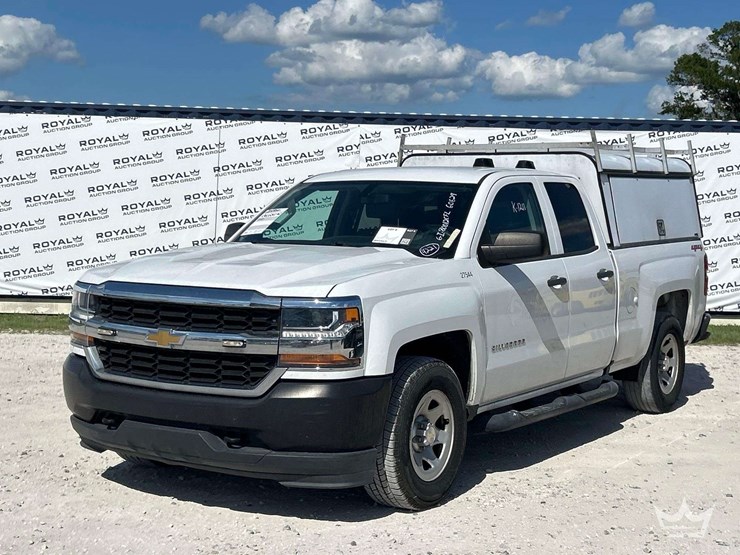 2019-chevrolet-silverado-1500-image-1