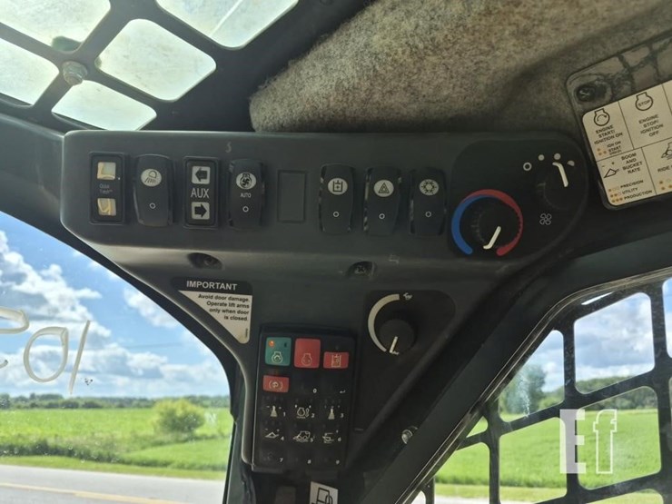 deere-333g-image-16
