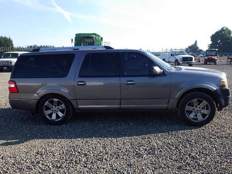 2010-ford-expedition-image-4