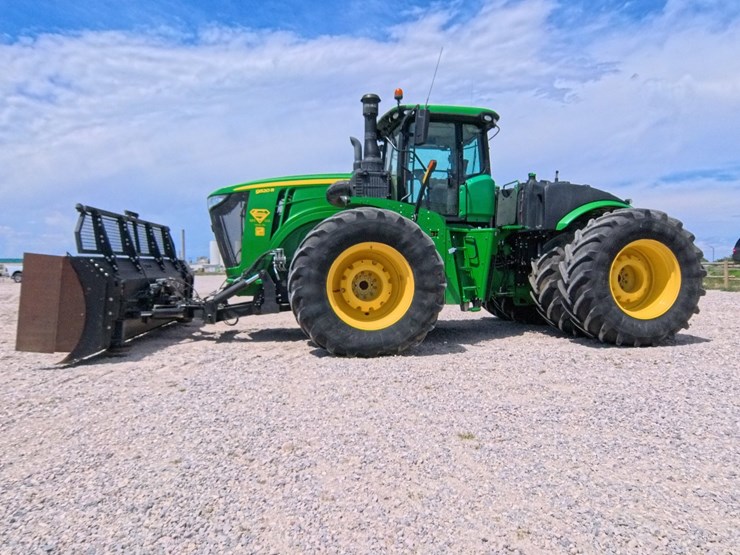 2022-john-deere-9520r-image-1