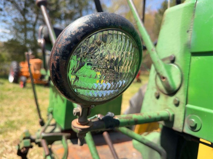 john-deere-70-image-30