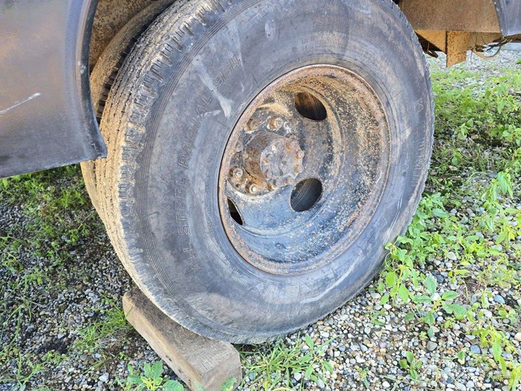 pull-type-truck-service-bed,-knapheide-bed,-bumper-and-rear-hitch,-dually-axle-image-8